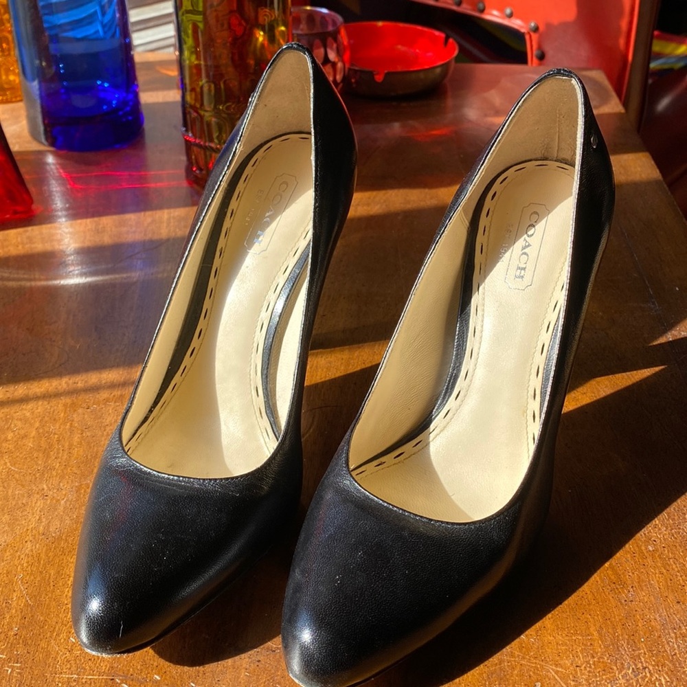 Coach classic black leather pumps
